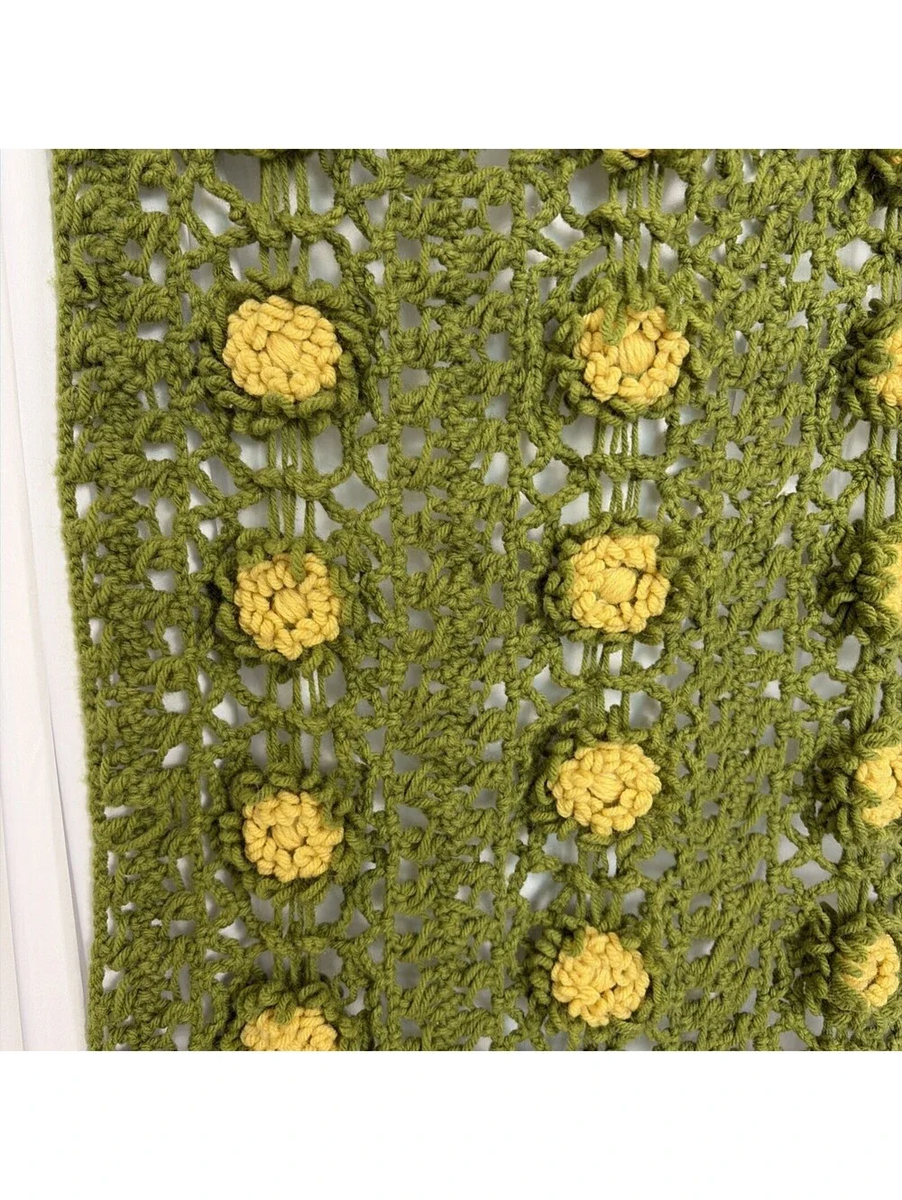 Vtg 70s Handmade Crochet Granny Boho Flower Green Table Runner Dresser Scarf